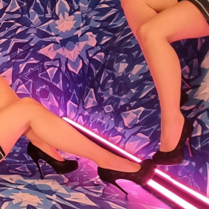Feets_girl_ mym