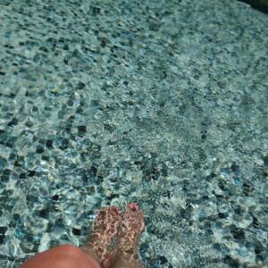 Feetyy_curvy mym