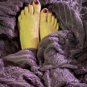 Ferishfeet_lola mym