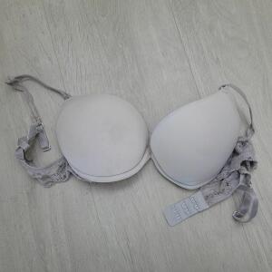 Florawhite mym