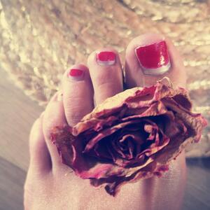 Flowery_feets mym