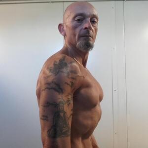 Francky-exhibnaturiste mym