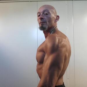 Francky-exhibnaturiste mym