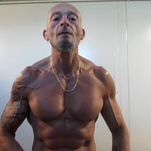 Francky-exhibnaturiste mym