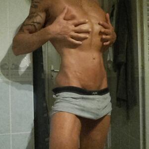 Francky-exhibnaturiste mym