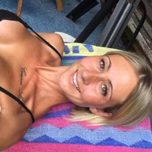 Frau_jenna_ mym