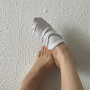 French-nurse_feet mym