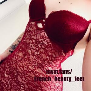 French_beauty_feet mym