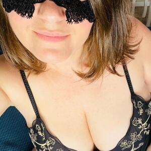 Frenchboredmom mym
