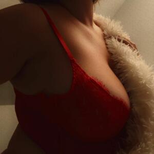 Frenchboredmom mym