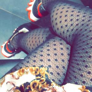 Frenchfeet_girl mym