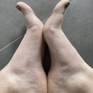 Frenchyfeets_mym mym