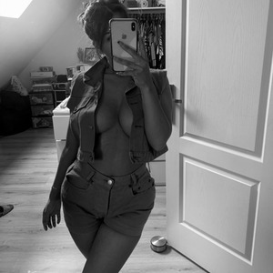Girlanonyme_ mym
