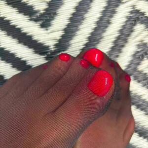 Girlfootandsexe mym