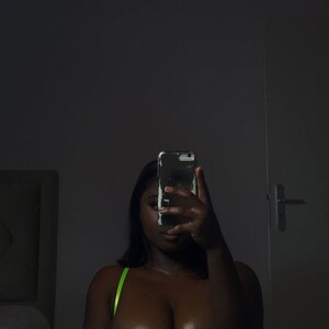 Gladyssla_off mym