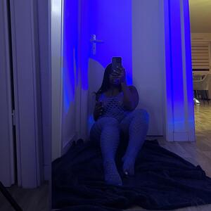 Gladyssla_off mym