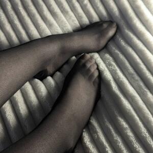 Goddess_ninafeet mym