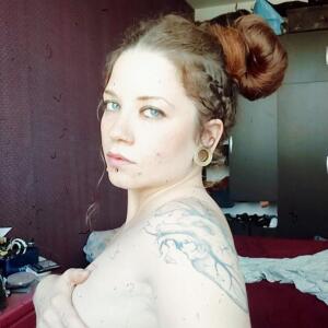 Goldenapple_model mym