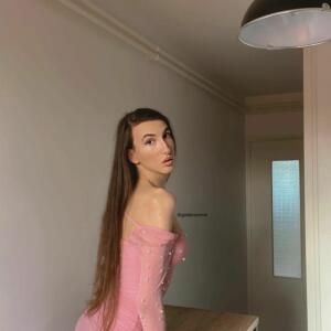 Goldenzmimii_ mym