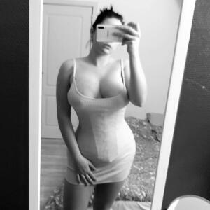 Hailey_white_ mym