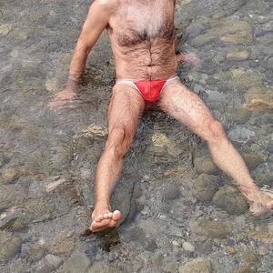 Hairythongman mym
