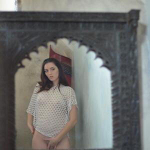 Helciamodelephoto mym