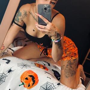 Holly_lorens mym