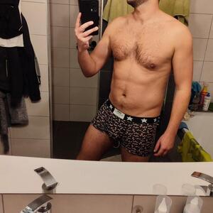 Hornygayfr mym