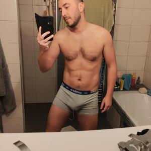 Hornygayfr mym