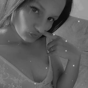 Hot_couple_lui_moi mym