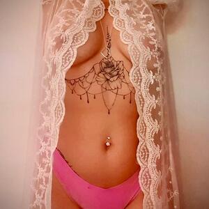 Hot_love mym