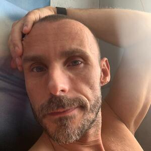 Hot_man371 mym