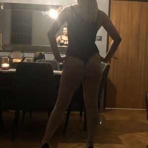 Hot_milfwife mym