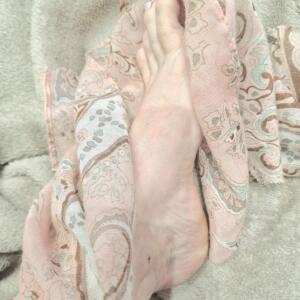 Isa_feet13 mym