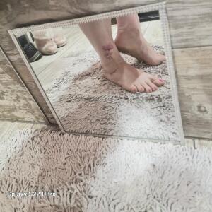 Isa_feet13 mym