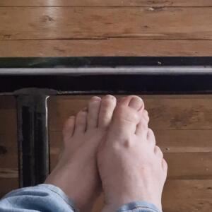 Isa_feet13 mym
