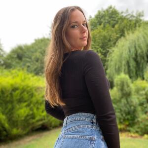 Itiz_chloe mym