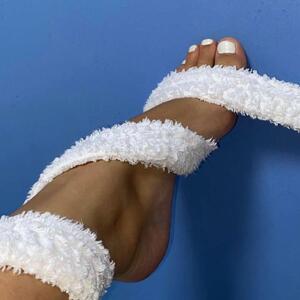 Jade_feet_ mym
