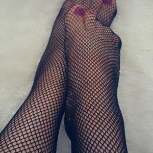 Jazmine_feet mym
