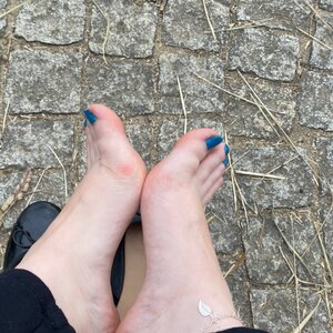 Jenn_feet29 mym