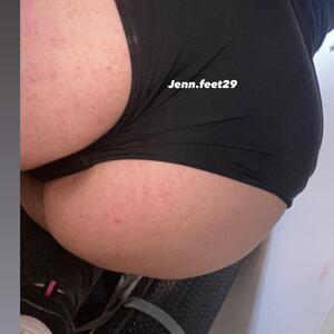 Jenn_feet29 mym