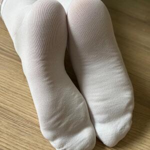 Jolie_feet mym