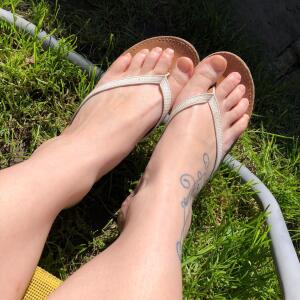 Joliepieds_tess mym