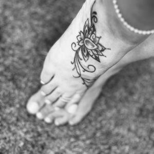 Ju_feet1 mym