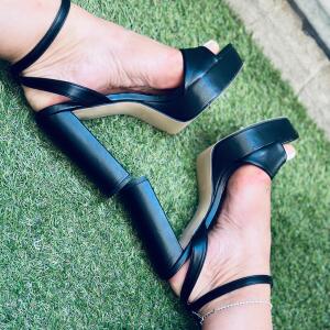 Ju_feet1 mym