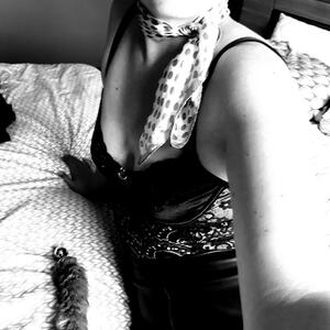 Julia_0202 mym