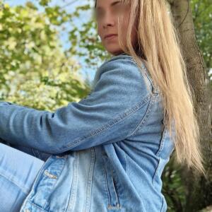 Julia_schwanzgeil mym