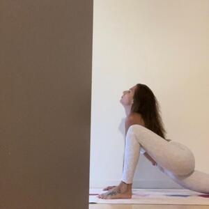 Julia_sltn mym