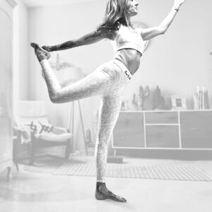 Julia_sltn mym