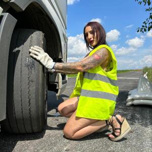 Julia_vega_off mym